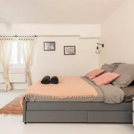 Appartement Aux Portes Du Panier